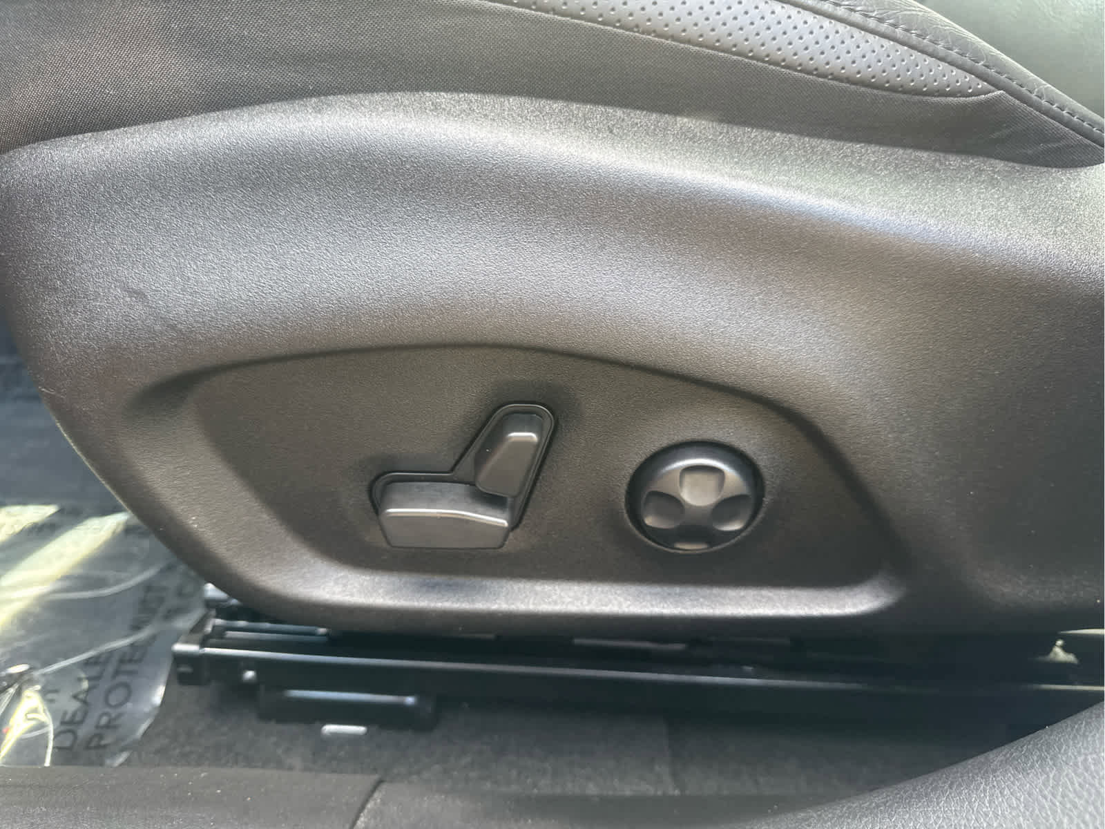 Certified 2021 Jeep Renegade Limited w/ Sun & Sound Group image 17