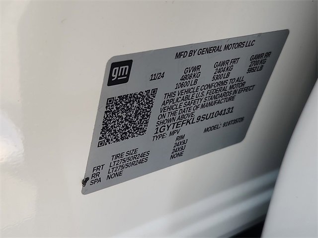 New 2025 Cadillac Escalade IQ Sport 2 w/ LPO, ONYX Package image 18