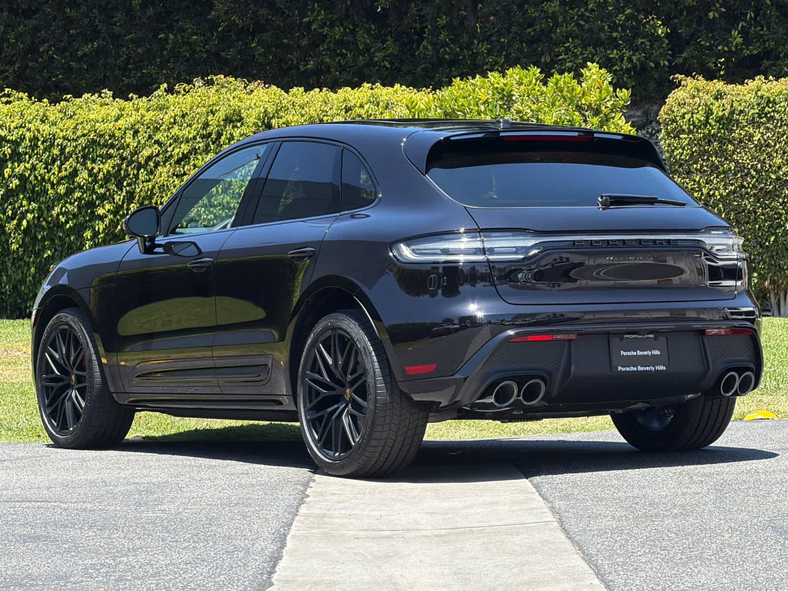 New 2026 Porsche Macan GTS AWD/4WD image 3