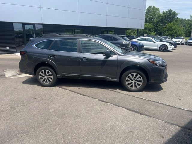 Used 2025 Subaru Outback w/ Popular Package #1A AWD/4WD image 2