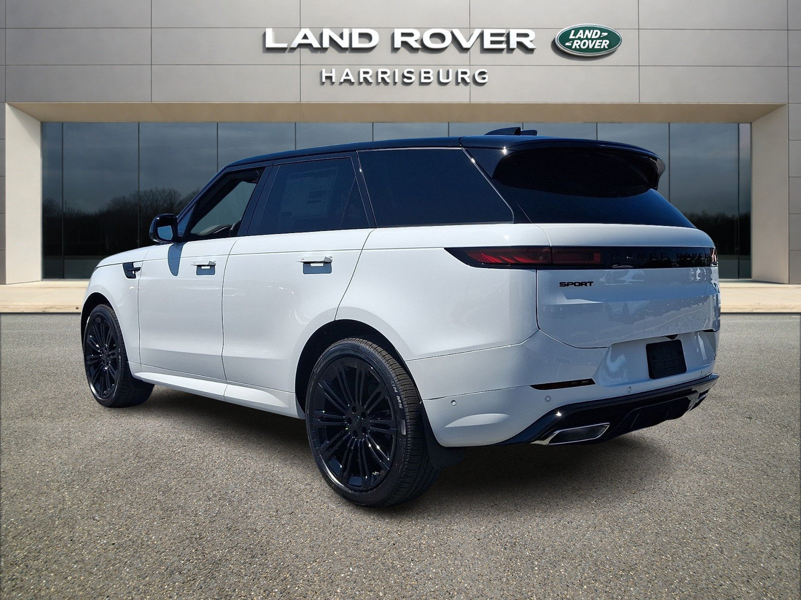 New 2026 Land Rover Range Rover Sport Dynamic SE AWD/4WD image 2