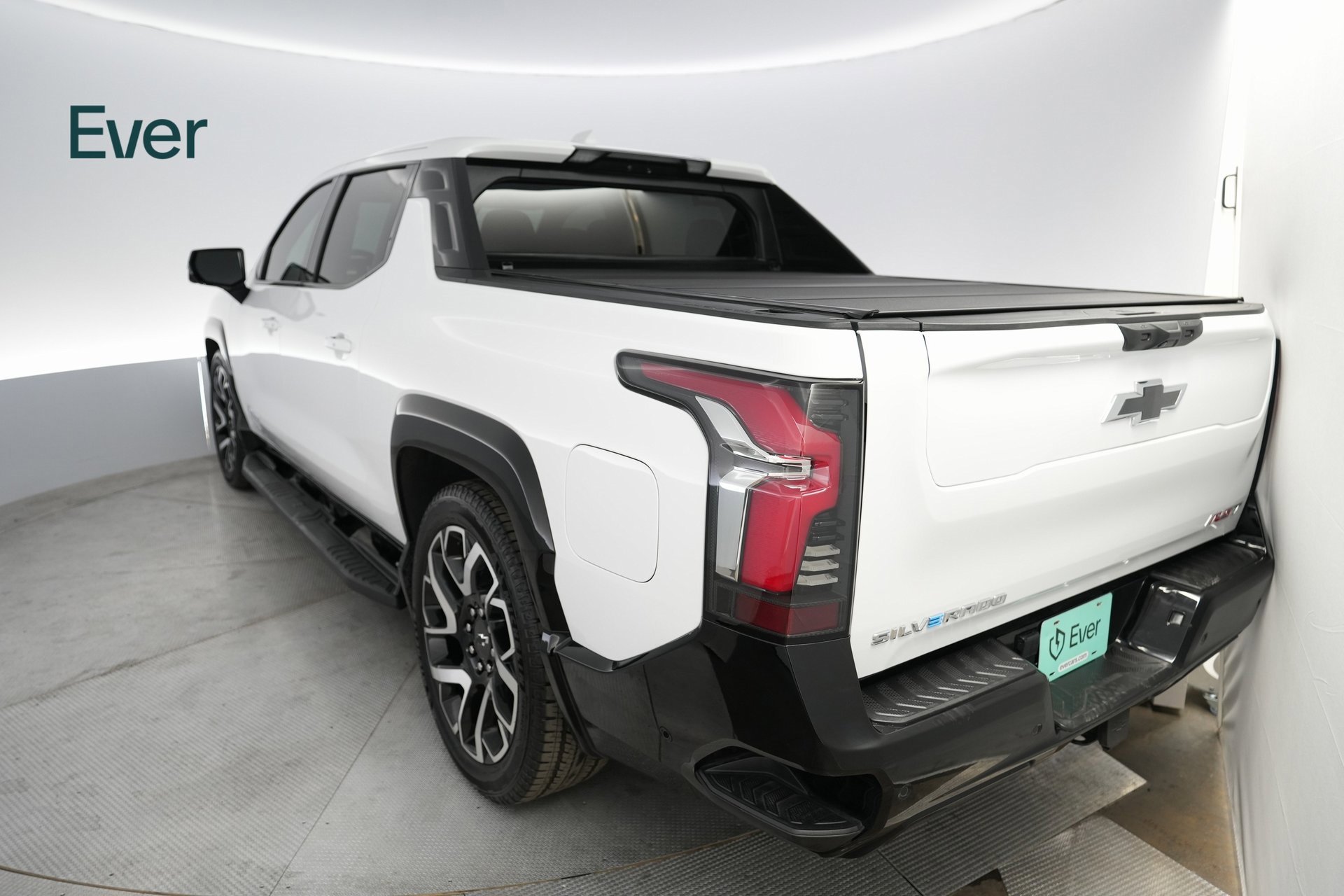 Used 2024 Chevrolet Silverado EV RST image 3