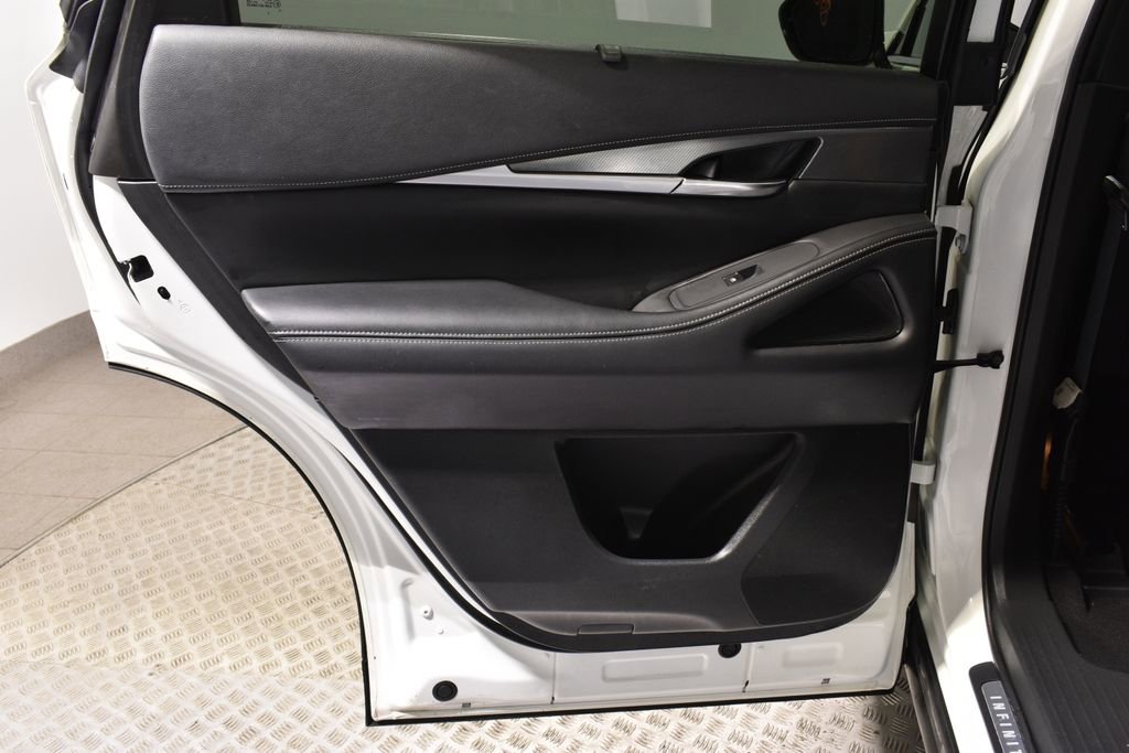 Used 2023 INFINITI QX60 Luxe w/ Cargo Package image 26