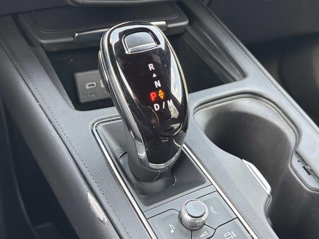 Used 2024 Cadillac XT4 Premium Luxury image 28