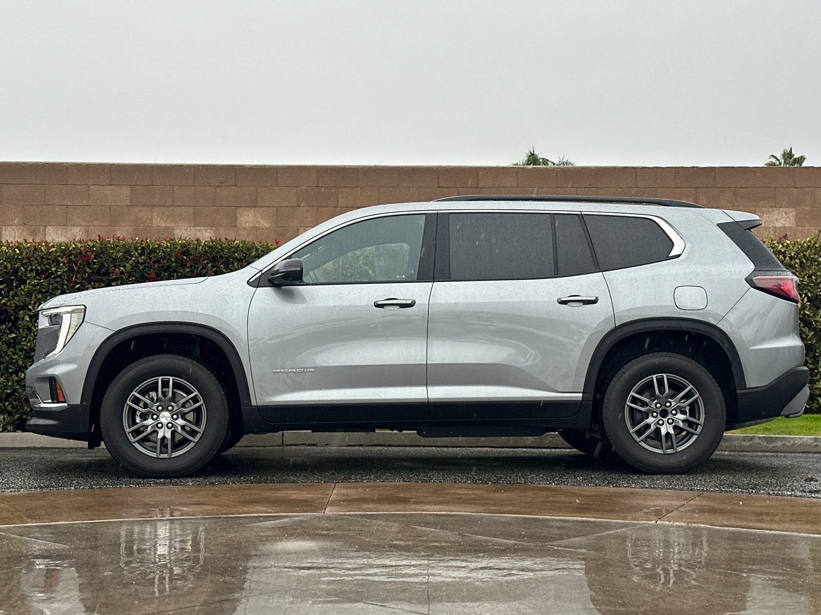 New 2025 GMC Acadia Elevation FWD image 7