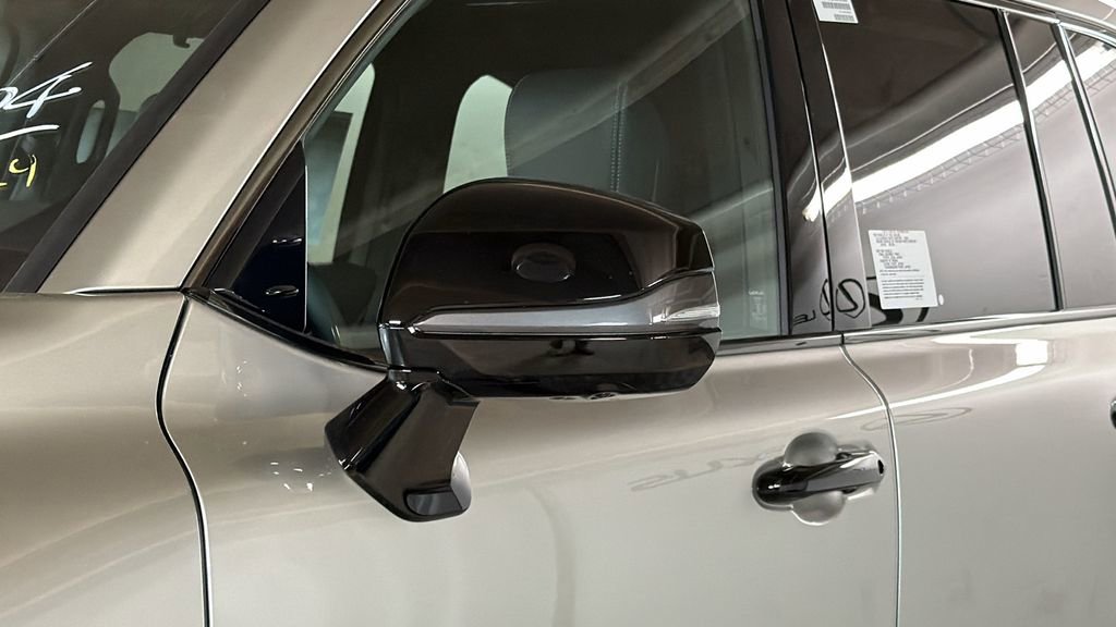 New 2026 Lexus LX 700h Luxury w/ Appearance Package image 5