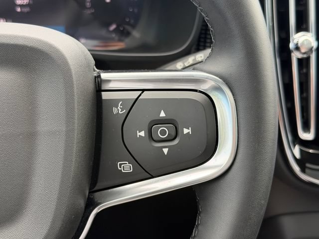 Certified 2026 Volvo XC40 B5 Ultra w/ Protection Package Premier AWD/4WD image 30