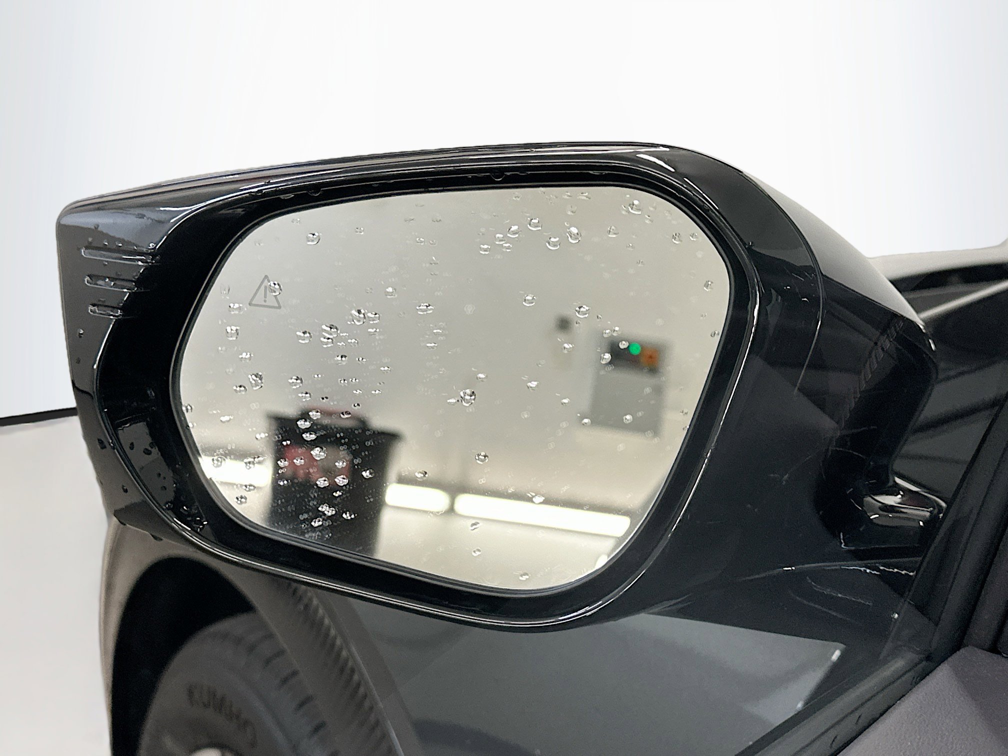 Used 2024 Kia EV6 Wind w/ Wind Technology Package AWD/4WD image 16