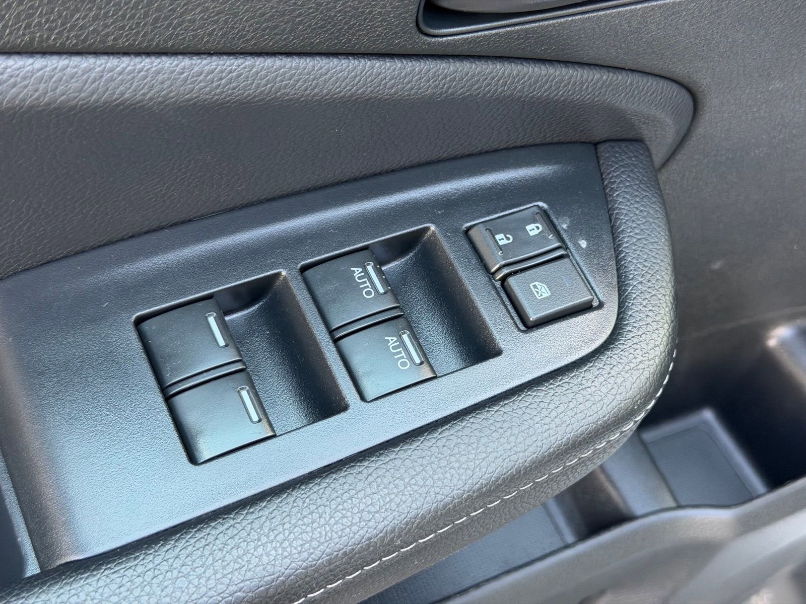 Used 2023 Honda Passport EX-L image 12