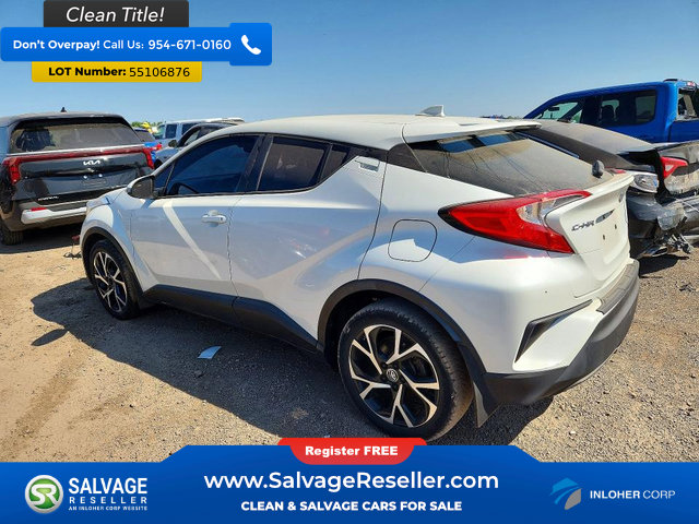 Used 2018 Toyota C-HR XLE FWD image 3