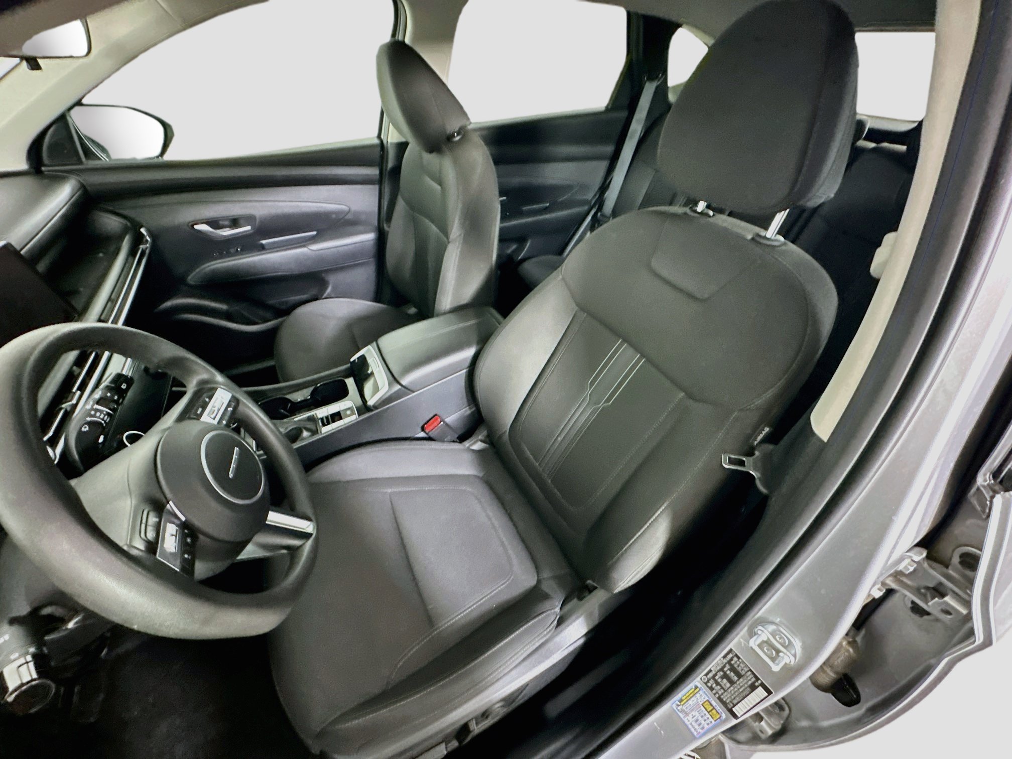 Used 2025 Hyundai Tucson SEL FWD image 13