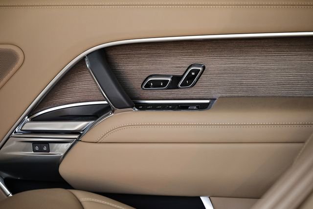 New 2026 Land Rover Range Rover Long Wheelbase SE image 33