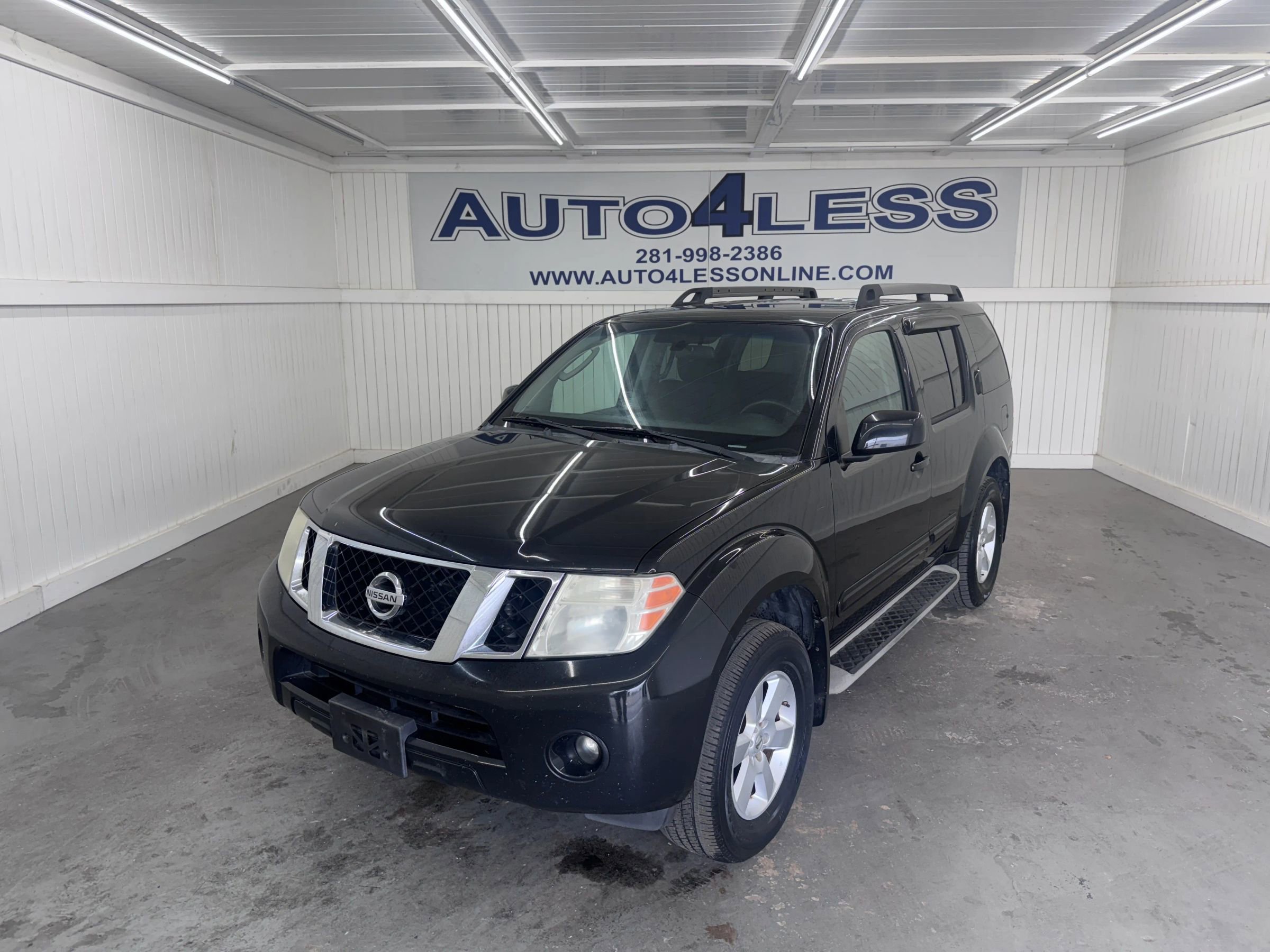 Used 2010 Nissan Pathfinder SE