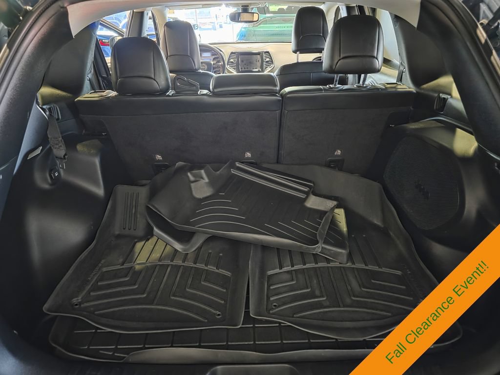 Used 2020 Jeep Cherokee Limited AWD/4WD image 25