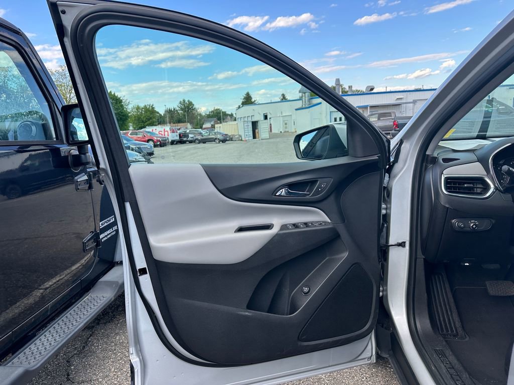 Used 2019 Chevrolet Equinox LT AWD/4WD image 4