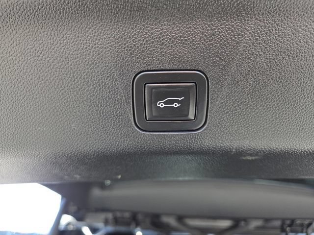 Certified 2025 GMC Yukon Denali AWD/4WD image 19
