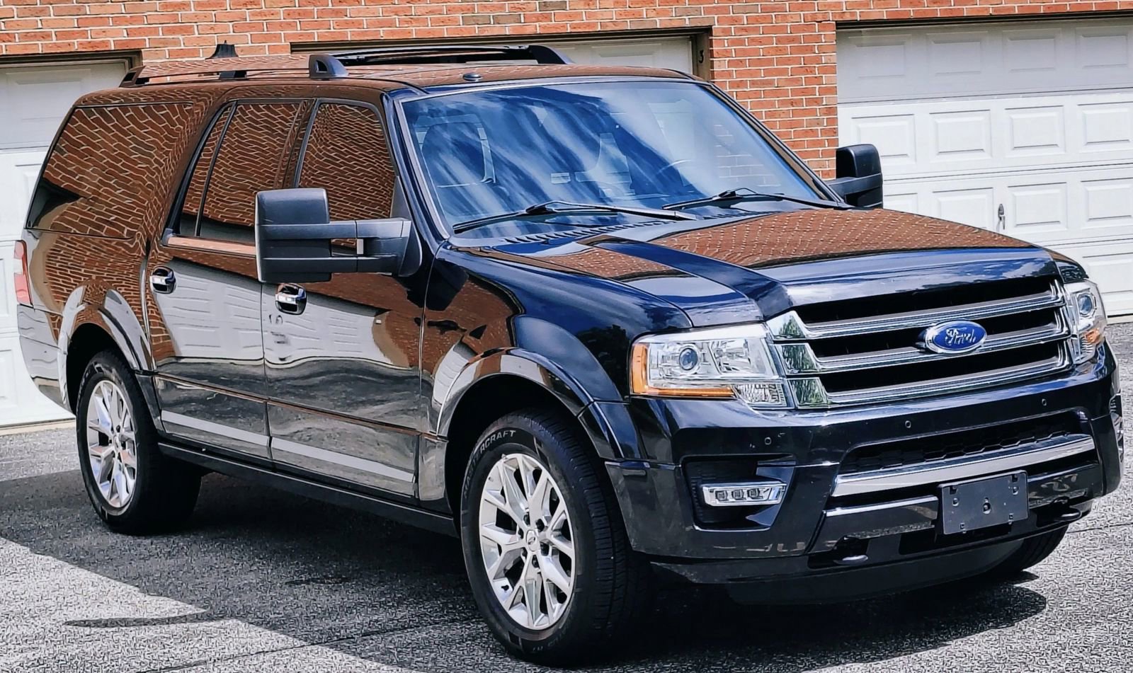 Used 2015 Ford Expedition EL Limited w/ Equipment Group 301A AWD/4WD image 8
