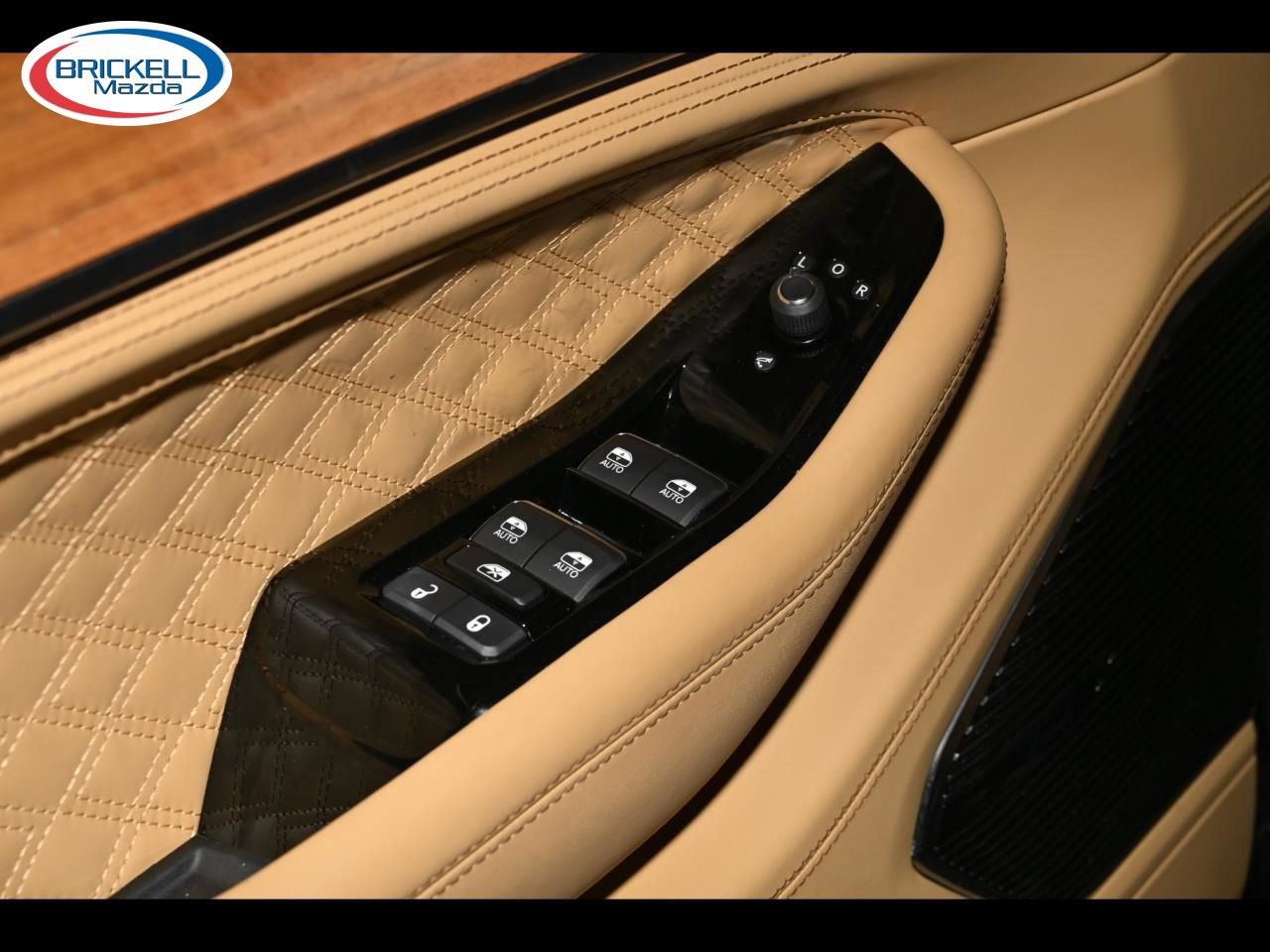 Used 2022 Jeep Grand Cherokee Summit AWD/4WD image 23