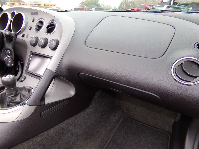 Used 2007 Pontiac Solstice Convertible w/ Premium Package image 45