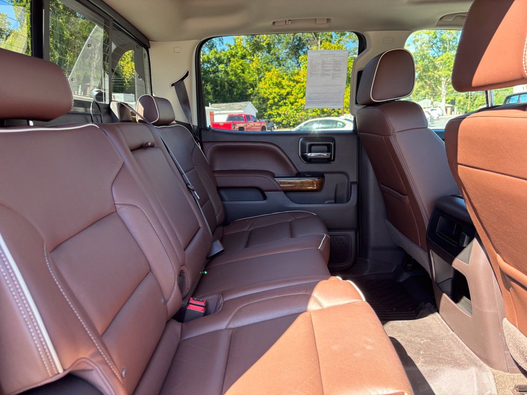 Used 2017 Chevrolet Silverado 1500 High Country w/ High Desert Package AWD/4WD image 27