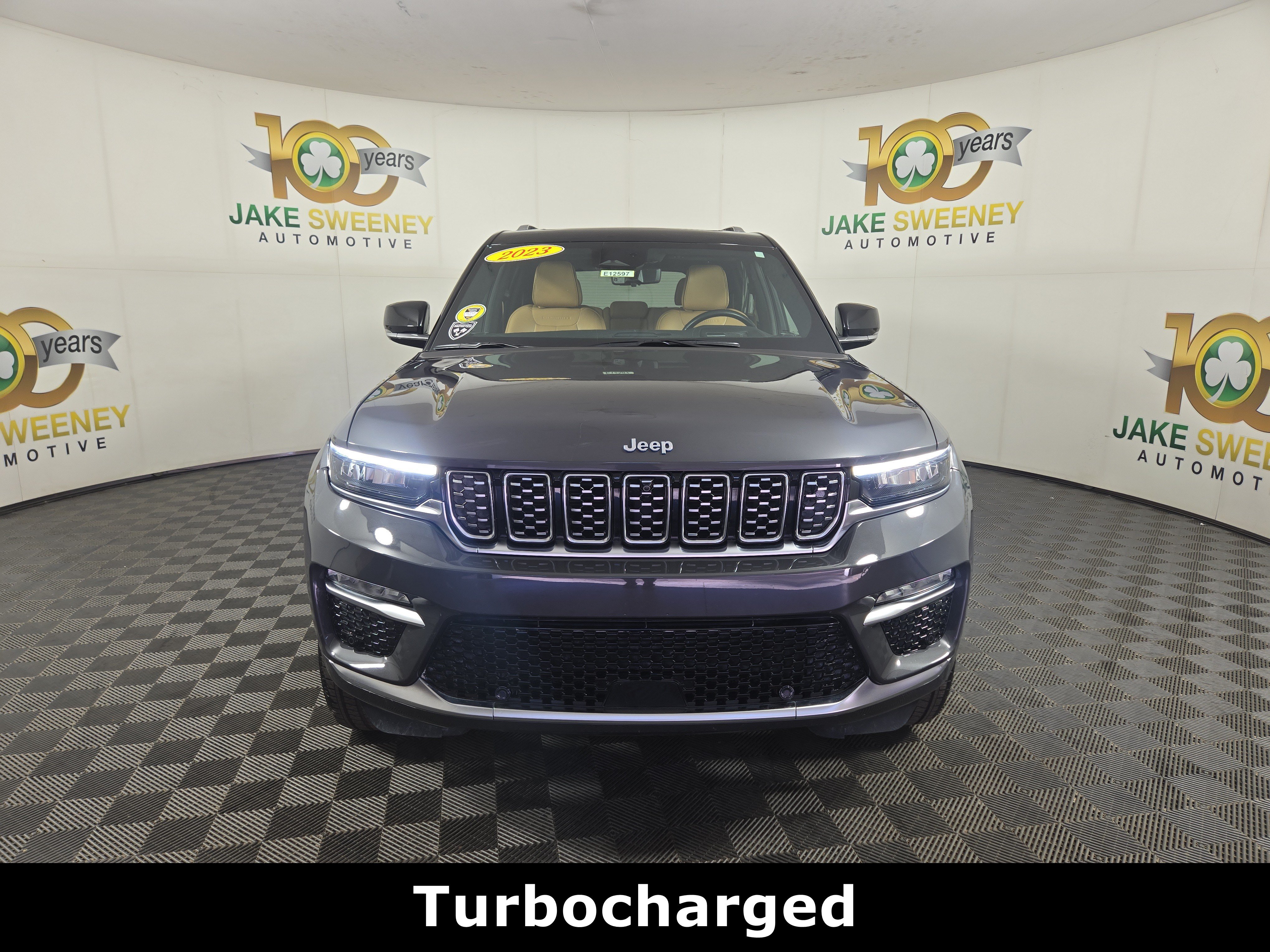 Certified 2023 Jeep Grand Cherokee Summit AWD/4WD image 3