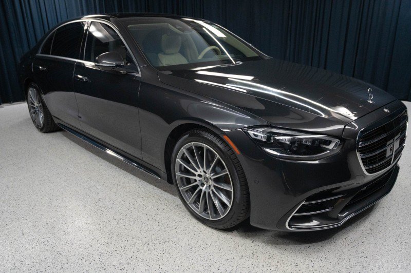 Certified 2026 Mercedes-Benz S 580e 4MATIC Sedan image 3