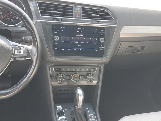 Used 2019 Volkswagen Tiguan SE w/ Panoramic Sunroof Package AWD/4WD image 13