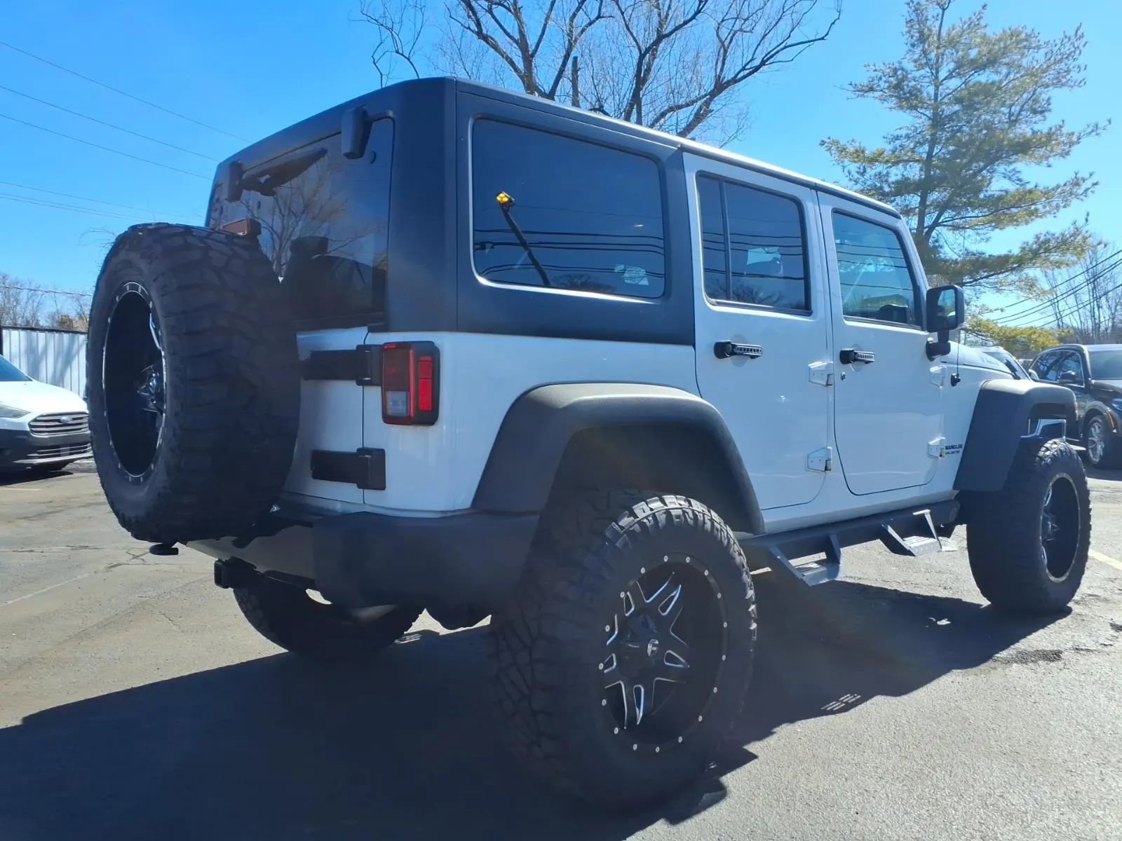 Used 2016 Jeep Wrangler Unlimited Sport image 3