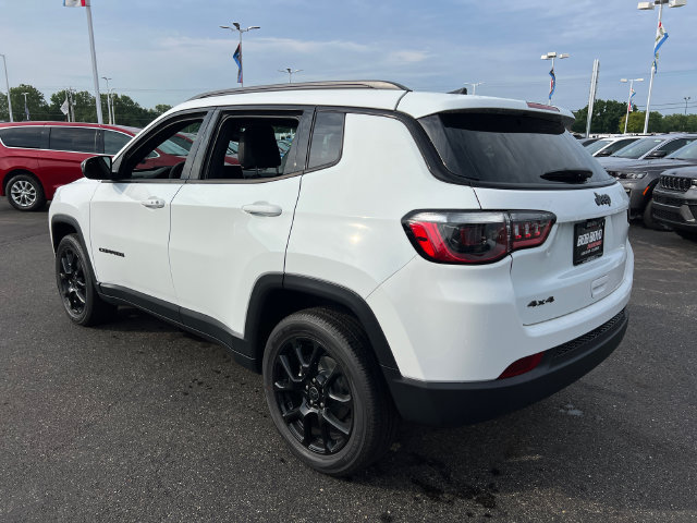 New 2026 Jeep Compass Latitude AWD/4WD image 5