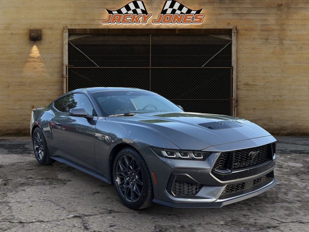 Used 2024 Ford Mustang GT RWD image 12