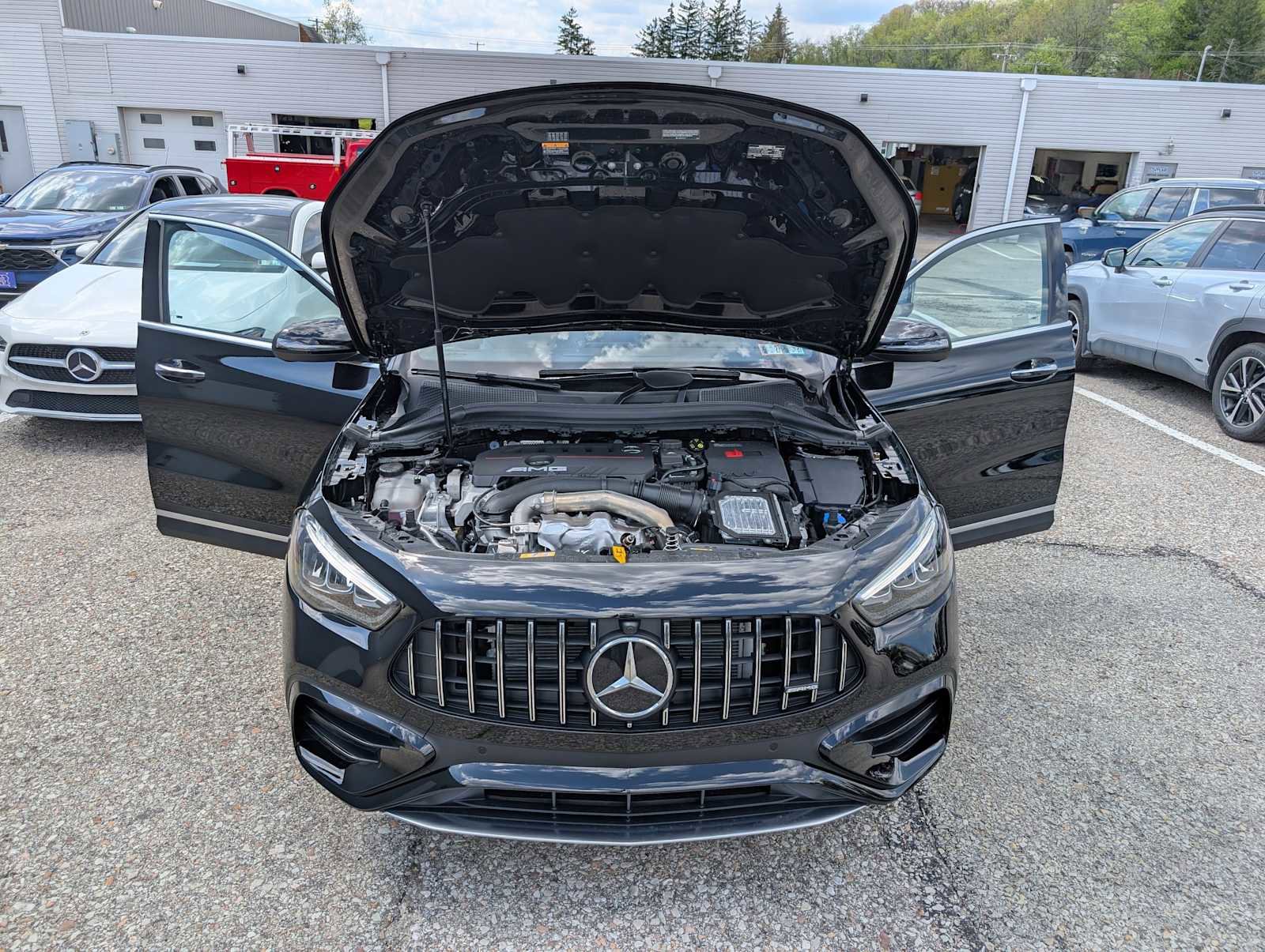New 2026 Mercedes-Benz GLA 35 AMG 4MATIC image 10