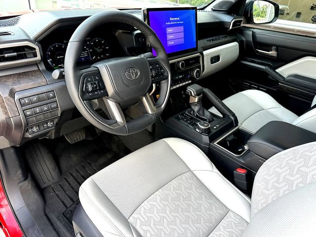 Used 2025 Toyota Tacoma Limited AWD/4WD image 13