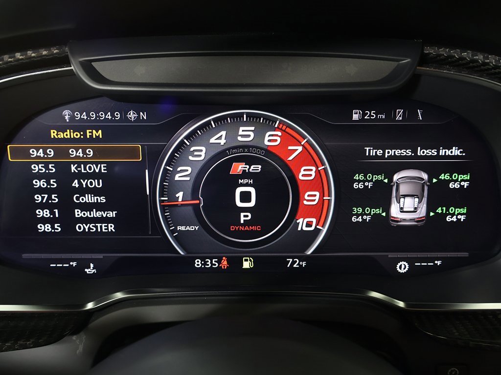 Used 2018 Audi R8 V10 w/ Carbon Exterior Package image 39