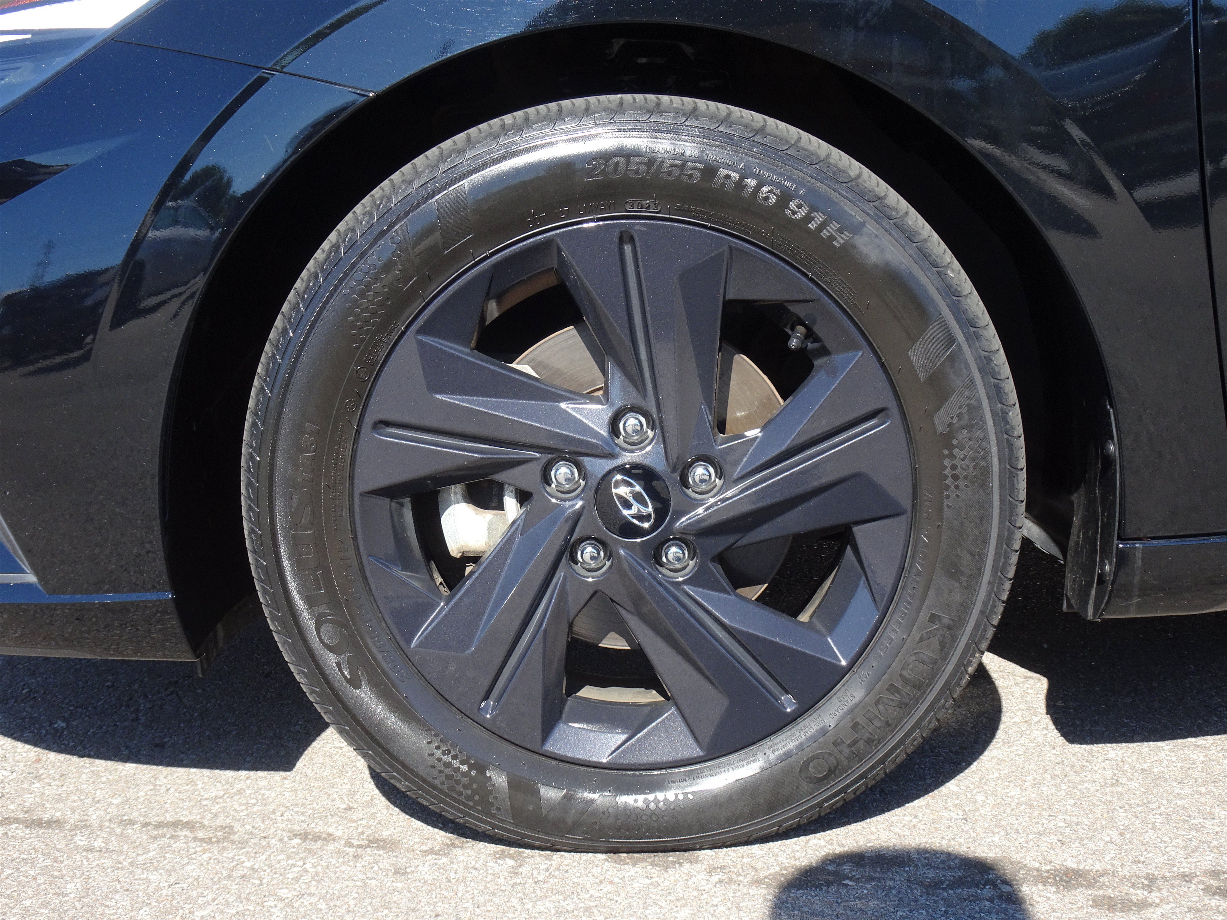 Used 2023 Hyundai Elantra SEL w/ Cargo Package FWD image 25
