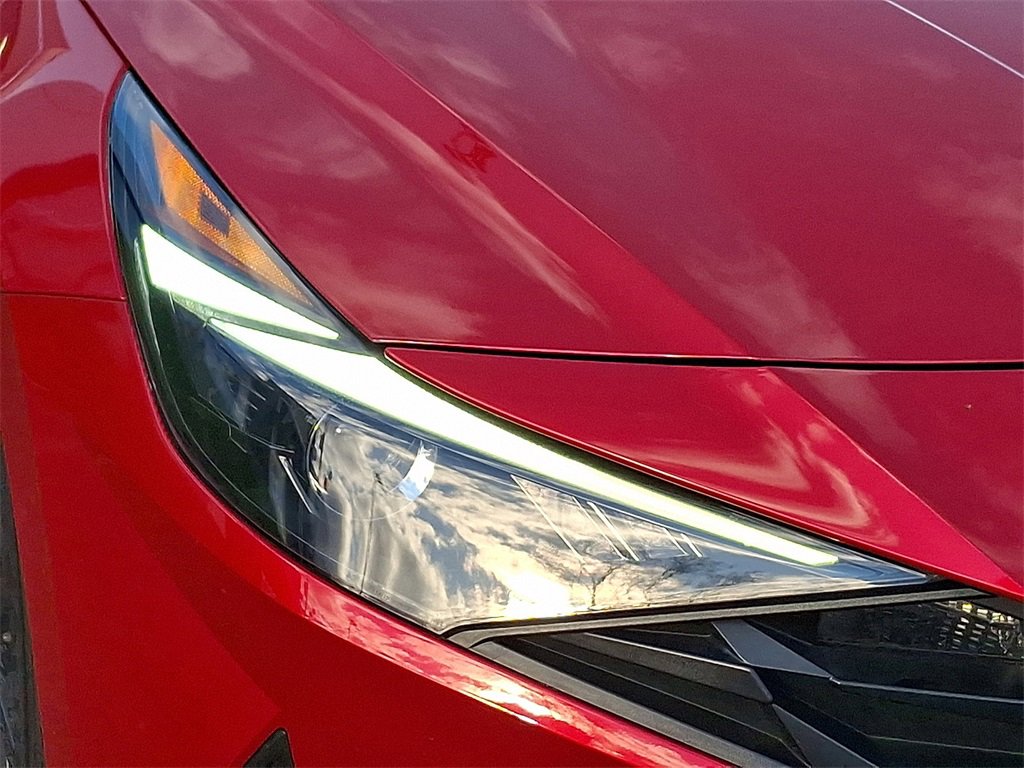 Used 2022 Hyundai Elantra SEL image 10