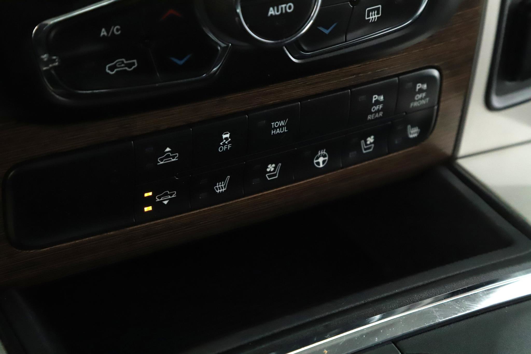 Used 2017 RAM 1500 Laramie w/ Convenience Group image 15