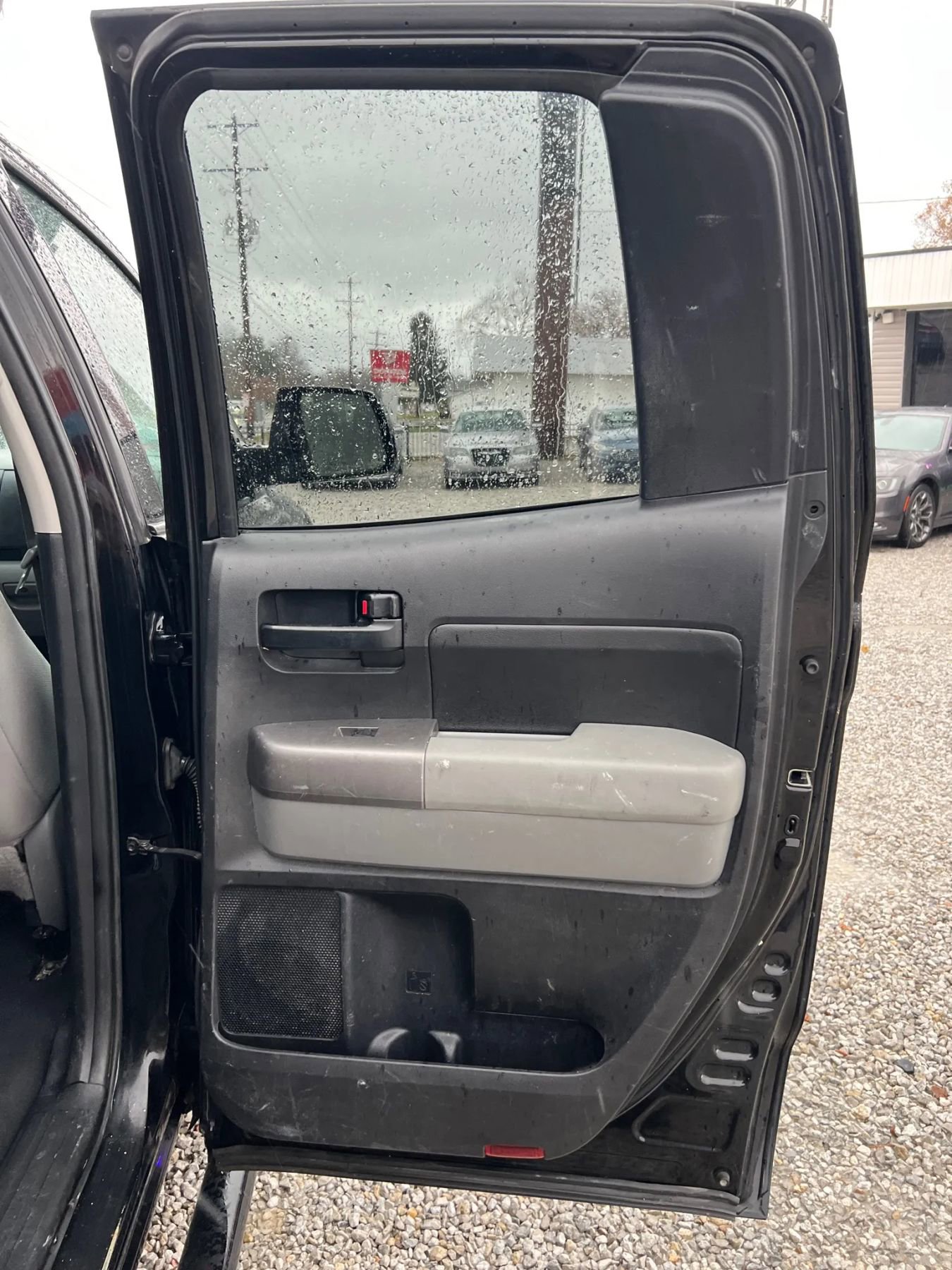 Used 2013 Toyota Tundra 4x4 Double Cab w/ Tow Pkg image 14