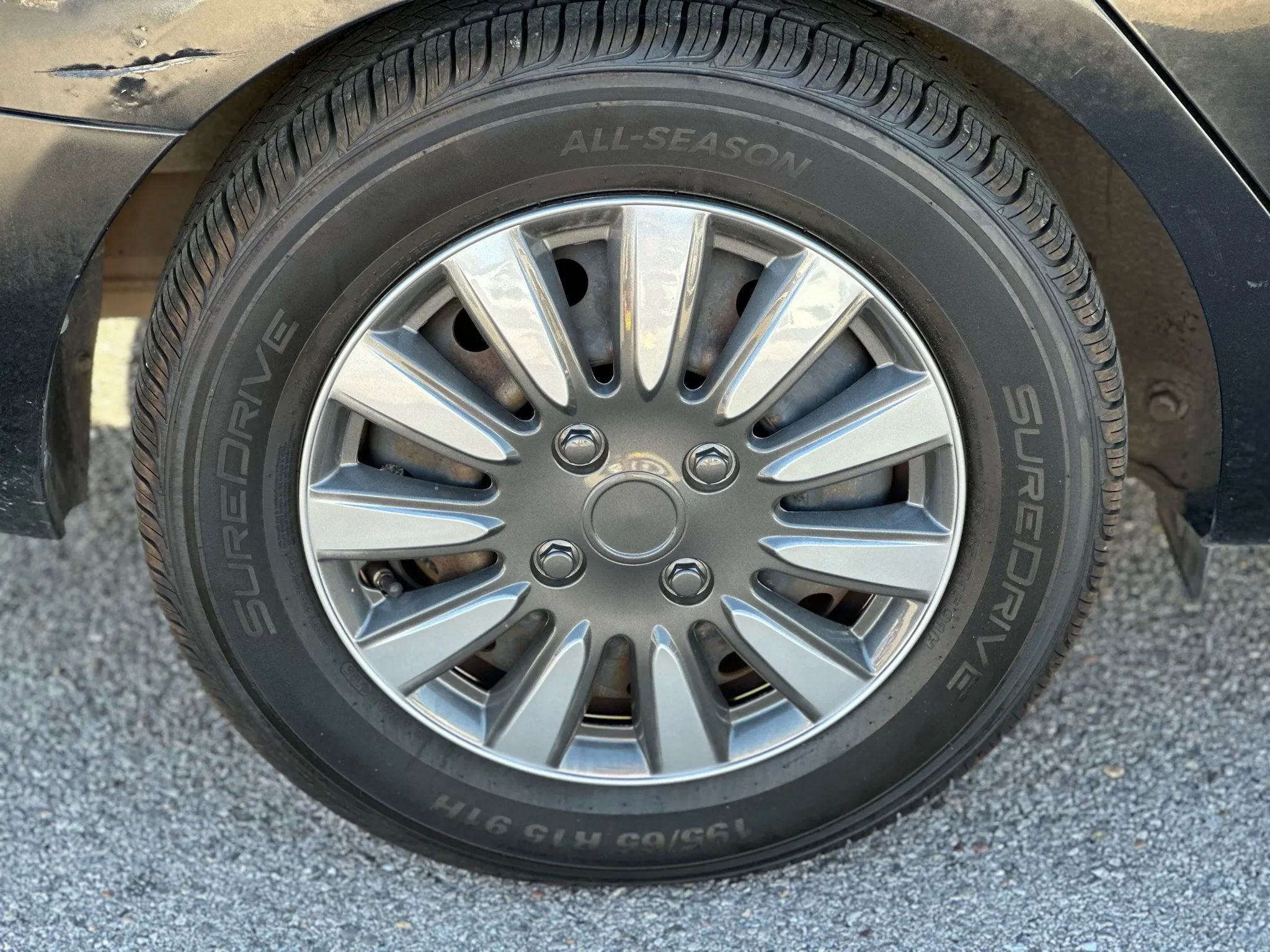 Used 2013 Kia Forte EX image 24