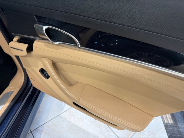 Used 2016 Porsche Panamera 4 Edition w/ Premium Package Plus AWD/4WD image 16