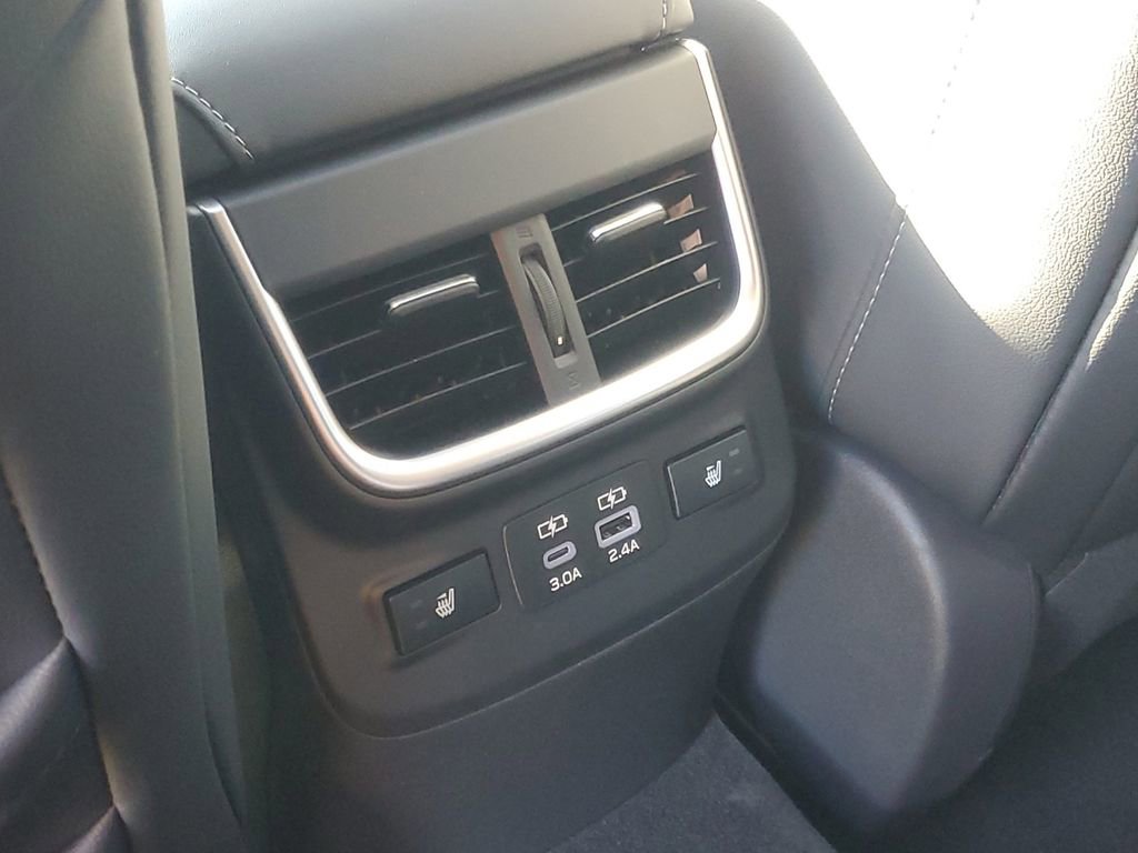 Used 2025 Subaru Outback Touring XT image 29