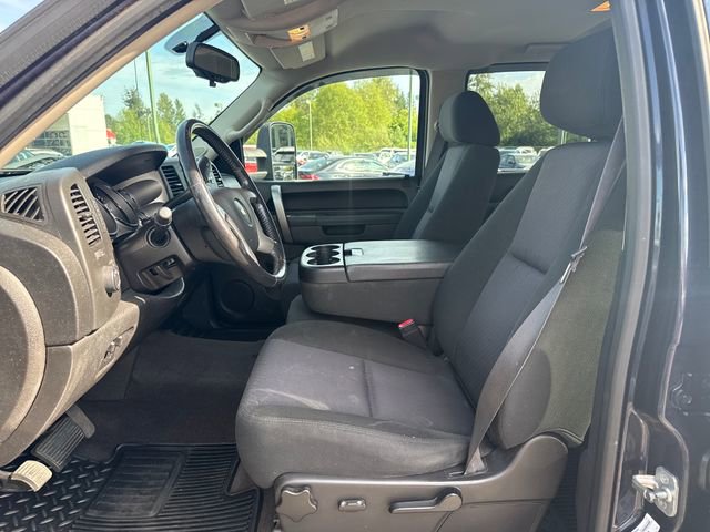 Used 2013 Chevrolet Silverado 2500 LT w/ Interior Plus Package AWD/4WD image 15