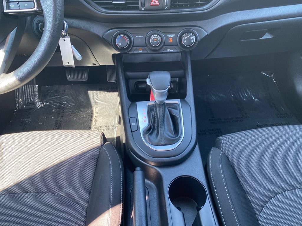 Used 2022 Kia Forte LXS FWD image 14
