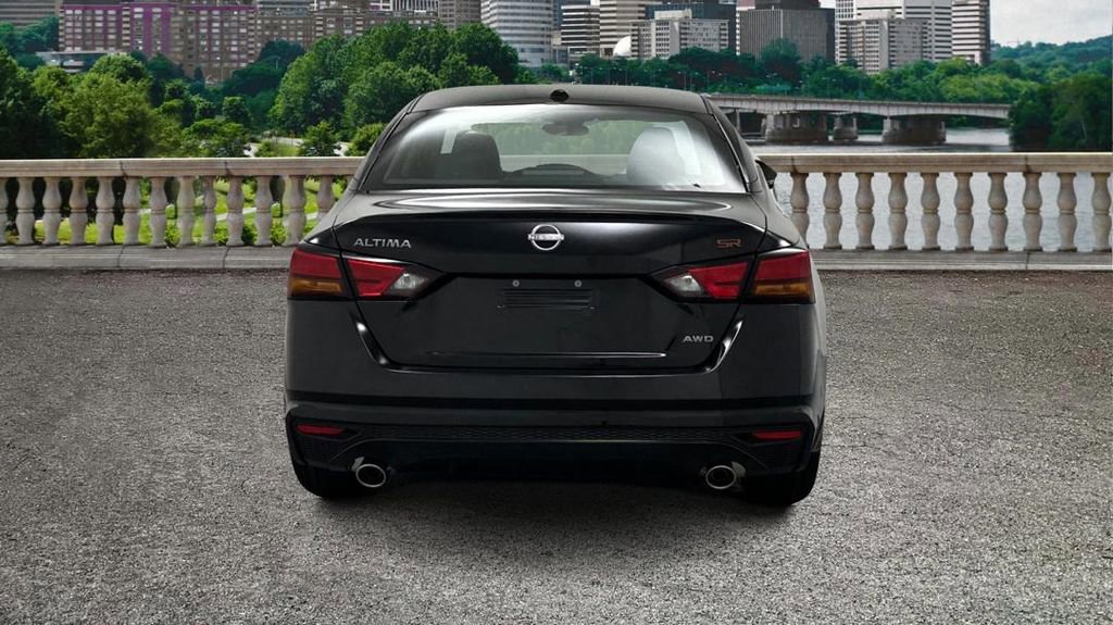 Used 2024 Nissan Altima 2.5 SR image 6
