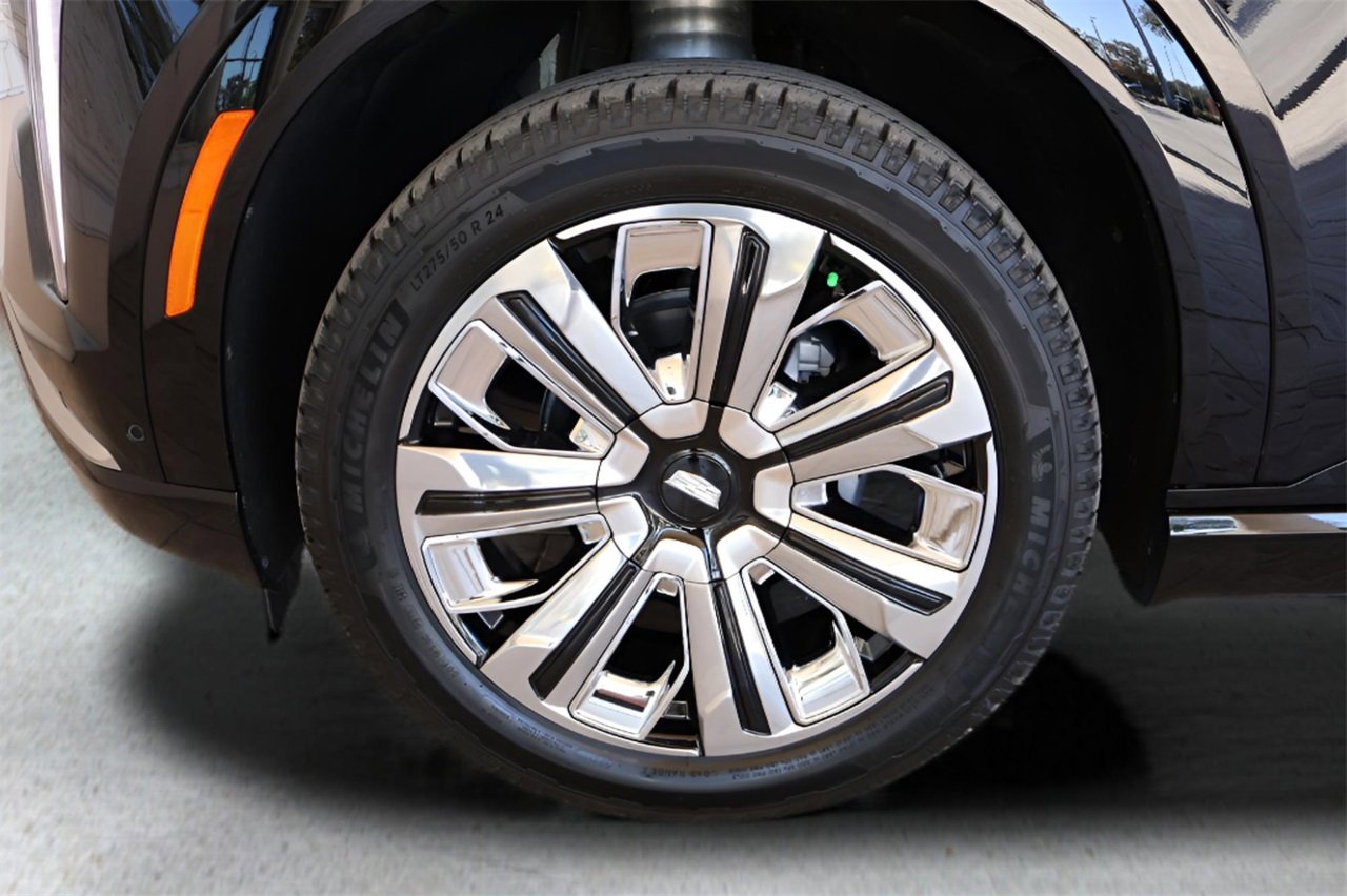 New 2025 Cadillac Escalade IQ Luxury 2 w/ LPO, Radiant Package image 31