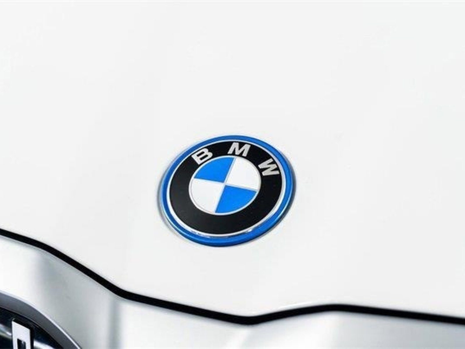 Used 2025 BMW i5 xDrive40 w/ M Sport Package AWD/4WD image 38