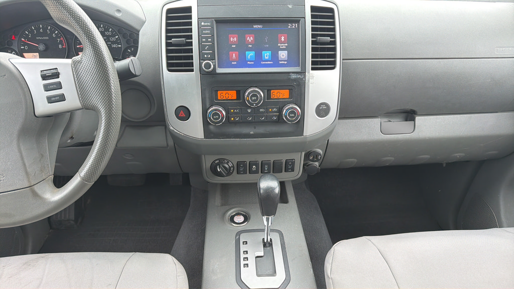 Used 2020 Nissan Frontier SV w/ Midnight Edition Floor Mats AWD/4WD image 8
