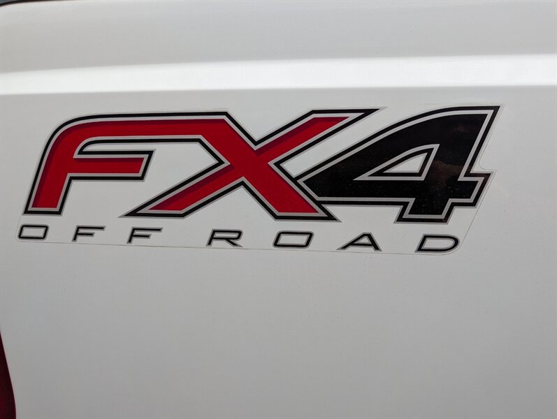 Used 2014 Ford F250 XL w/ Power Equipment Group AWD/4WD image 16