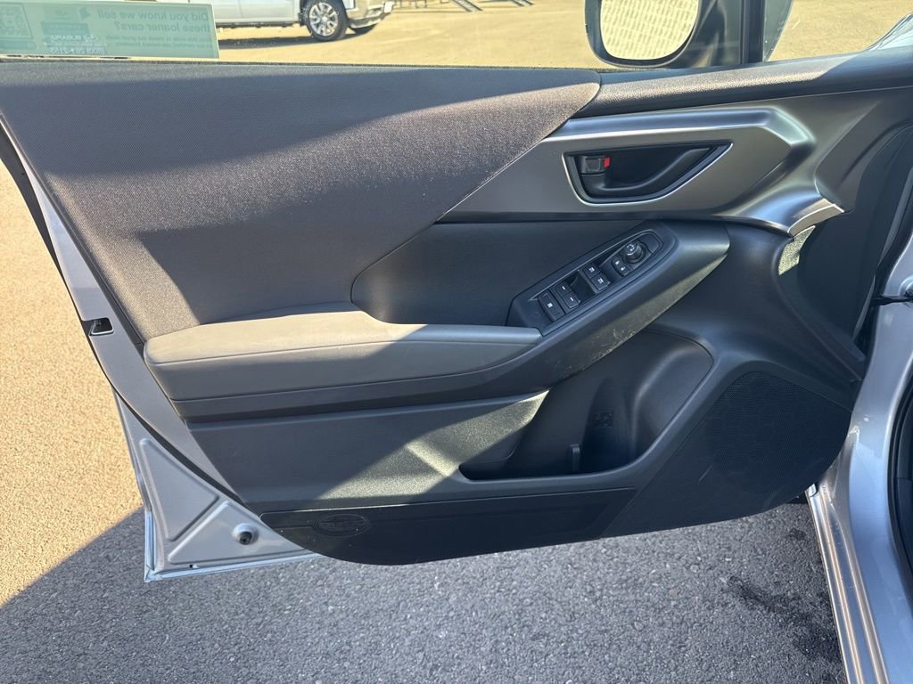 Certified 2025 Subaru Impreza 2.0i image 20