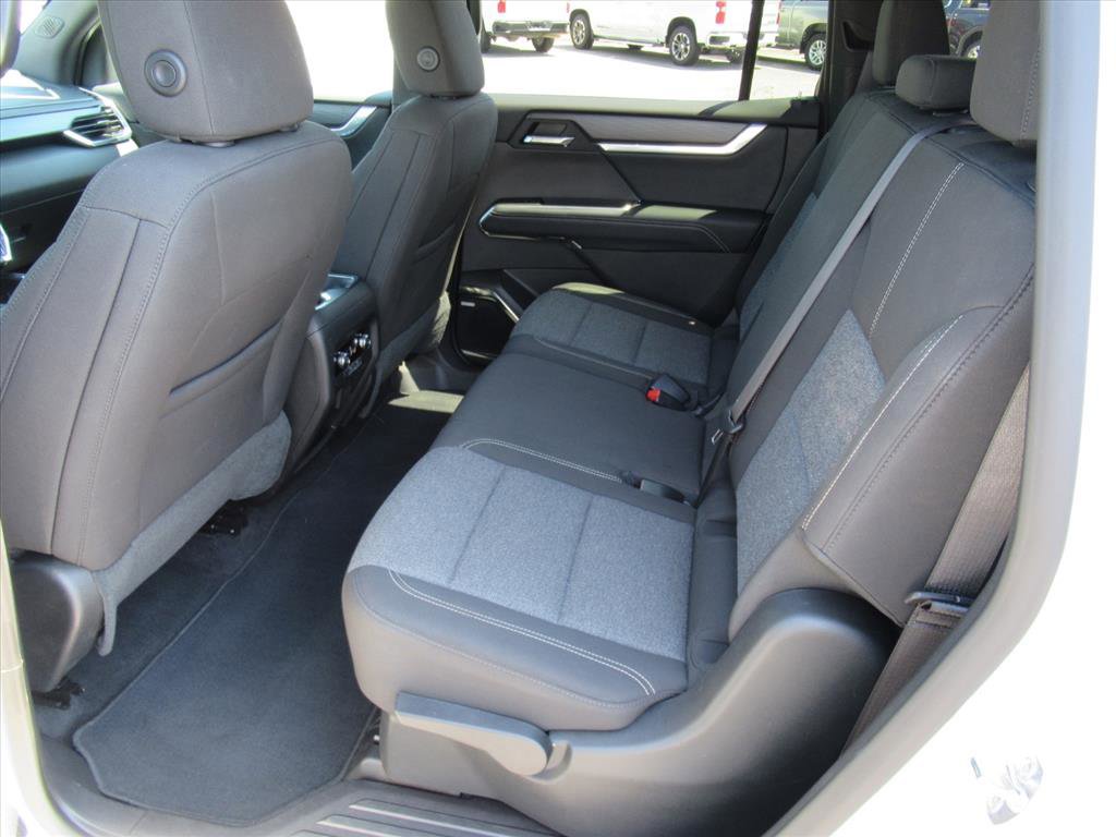 Used 2025 GMC Acadia Elevation image 31