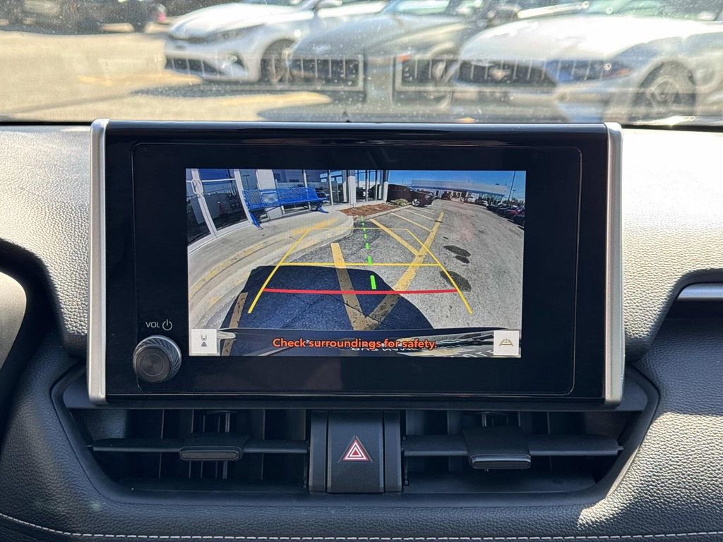 Used 2024 Toyota RAV4 LE image 27